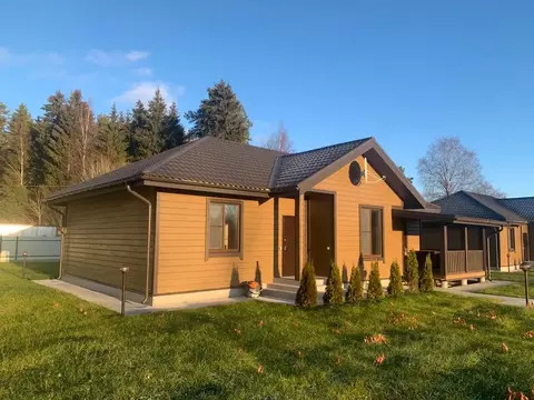 Дом в Ленинградская область, Выборгский район, Рощинское городское ...