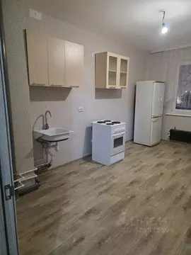 1-к кв. Омская область, Омск проезд 4-й Амурский, 13 (36.1 м)