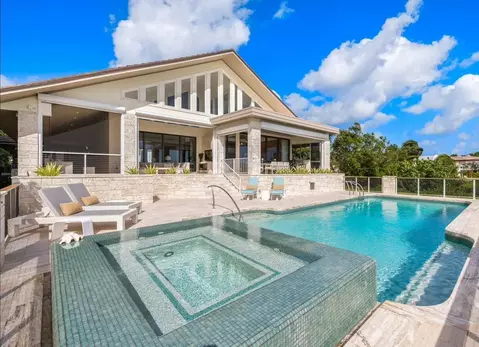 Дом в Краснодарский край, Сочи Мамайка мкр, ул. Плеханова, 69 (300 м)