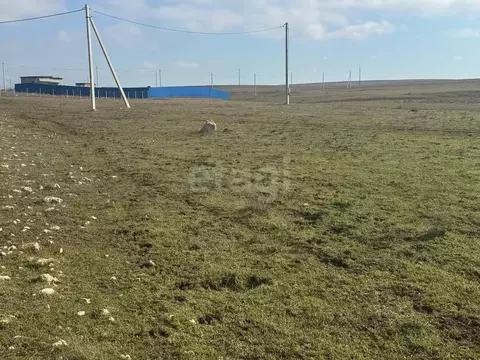 Участок в Крым, Черноморский район, Межводненское с/пос, с. Снежное ...