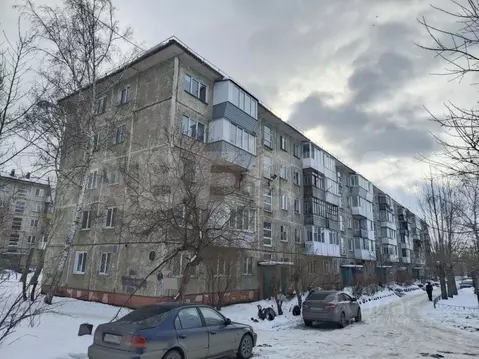 2-к кв. Омская область, Омск просп. Мира, 165Б (46.3 м)