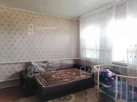 Дом в Волгоградская область, Светлоярский район, Большечапурниковское ...