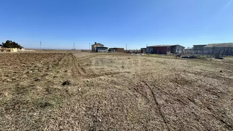 Участок в Крым, Черноморский район, с. Новосельское ул. Миндальная, 4 ...