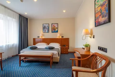 Комната Москва ул. Усачева, 35С1 (42.0 м)