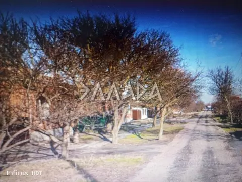 Участок в Ростовская область, Батайск Молдавская ул., 131 (22.0 сот.)