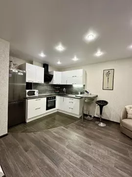 Студия Омская область, Омск ул. Крупской, 13/4 (37.0 м)