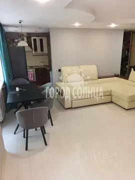 2-к кв. Омская область, Омск Учебная ул., 197Б (54.0 м)