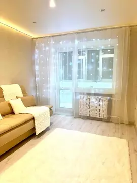 2-к кв. Ростовская область, Азов Азовский район, Зои Космодемьянской ...