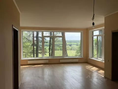 Коттедж в Калужская область, Тарусский район, Алекино с/пос, д. ...