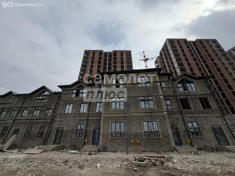 Дом в Нальчик, улица Атажукина (240 м)