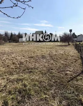 Участок в Московская область, Ленинский городской округ, с. Остров ул. ...