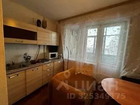 1-к кв. Коми, Усинск Молодежная ул., 24 (35.0 м)