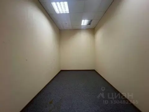 Склад в Санкт-Петербург Уральская ул., 19к8 (13 м)