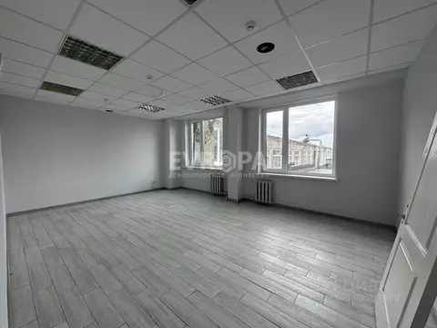 Офис в Ульяновская область, Ульяновск просп. Гая, 90 (68 м)