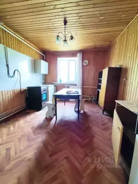 Дом в Орловская область, Свердловский район, Змиевка городское ...