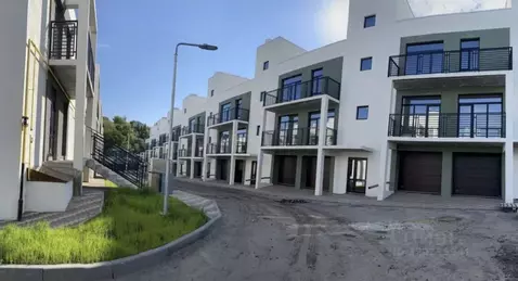 Таунхаус в Самарская область, Самара ул. Берег реки Волги, 9Б (361 м)