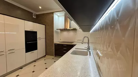 4-к кв. Татарстан, Казань Меридианная ул., 1а (120.0 м)