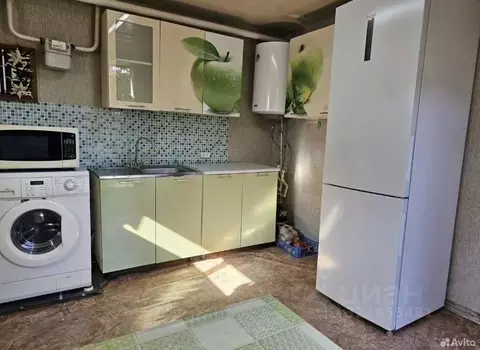 Дом в Ростовская область, Азов Азовский район, Комсомольская ул. (70 ...