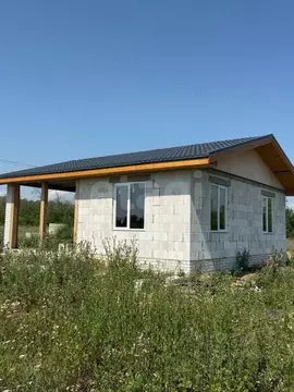 Дом в Воронежская область, Семилукский район, Губаревское с/пос, с. ...