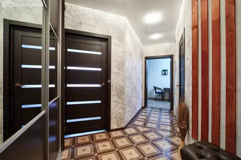 2-комнатная квартира: Челябинск, улица Братьев Кашириных, 131 (50 м)