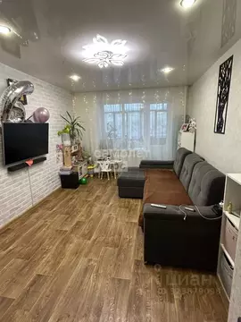 2-к кв. Красноярский край, Красноярск Парашютная ул., 72 (39.7 м)