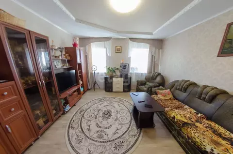 Дом в Курганская область, Шадринский муниципальный округ, с. Погорелка ...