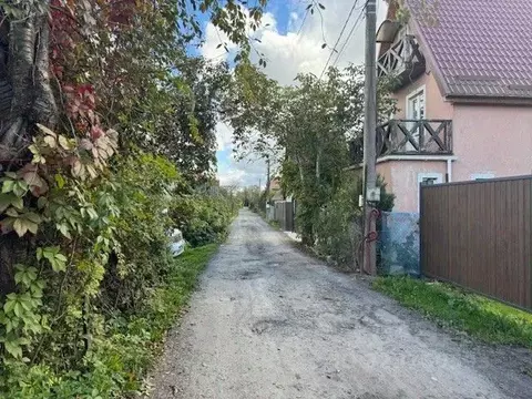 Участок в Калининградская область, Калининград ул. Ивана Земнухова ...