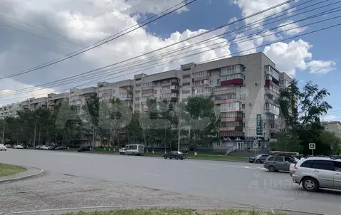 3-к кв. Омская область, Омск ул. Масленникова, 60 (59.8 м)