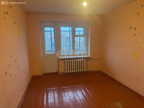 3-комнатная квартира: Пласт, Октябрьская улица, 72 (49.7 м)