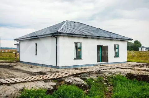 Дом в Тюменская область, Тюменский район, Новокаменский кп ул. ...