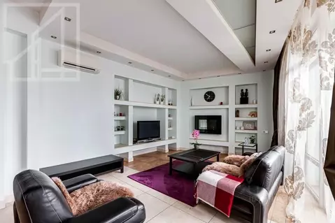 3-к кв. Москва ул. Шаболовка, 10к1 (138.0 м)