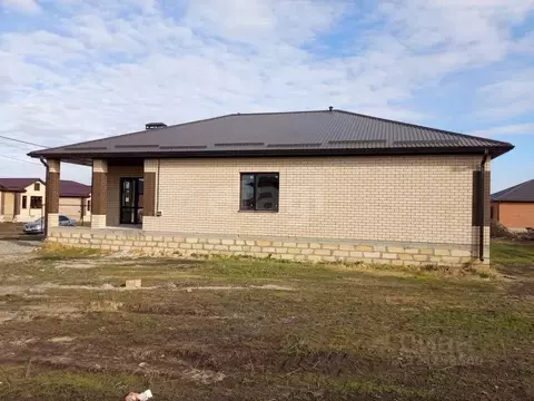 Дом в Ставропольский край, Михайловск Шпаковский район, ул. Михаила ...