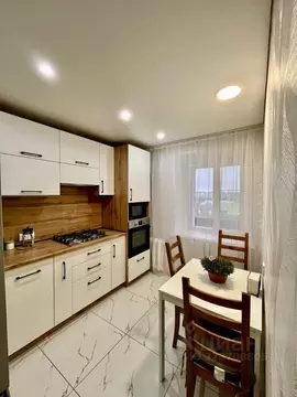 1-к кв. Нижегородская область, Кстово пл. Ленина, 3к1 (33.0 м)