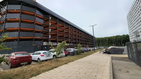 Гараж в Москва ул. Саларьевская, 12с2 (18 м)