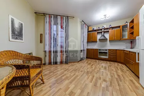 2-к кв. Санкт-Петербург Каменноостровский просп., 39 (84.7 м)