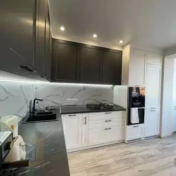 2-к кв. Крым, Евпатория просп. Победы, 87Бк2 (57.4 м)