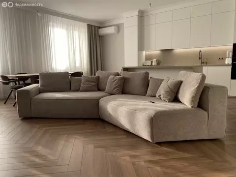 3-комнатная квартира: Махачкала, проспект Насрутдинова, 30 (128.9 м)