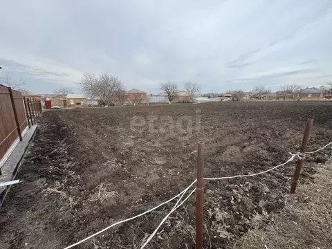 Участок в Ростовская область, Мясниковский район, с. Крым ул. Ленина ...