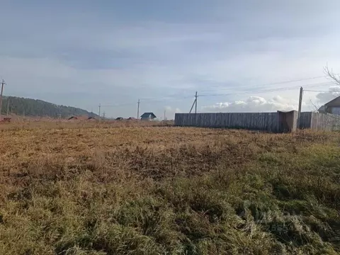 Участок в Иркутская область, Иркутский муниципальный округ, д. Карлук ...