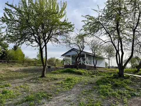 Дом в Калужская область, Перемышльский район, Сильково с/пос, д. ...