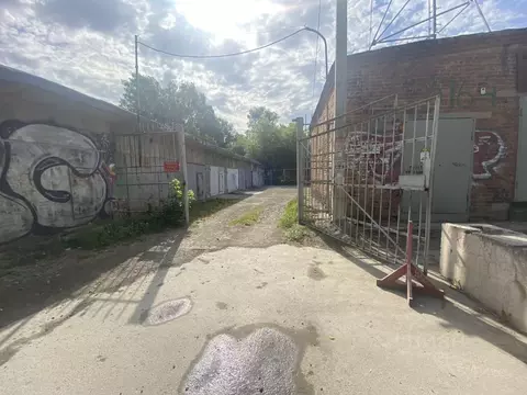 Гараж в Свердловская область, Екатеринбург ул. Банникова, 13 (45 м)