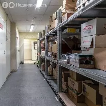 Торговая площадь (170 м)