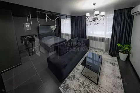 Студия Тюменская область, Тюмень ул. Первооткрывателей, 10 (37.7 м)