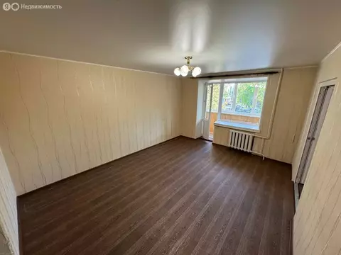 3-комнатная квартира: Тюмень, улица Демьяна Бедного, 109 (63 м)