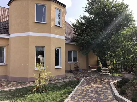 Дом в Крым, Бахчисарайский район, с. Угловое ул. Ленина (255 м)