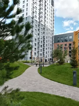 3-к кв. Тюменская область, Тюмень ул. 50 лет Октября, 63Г (100.0 м)