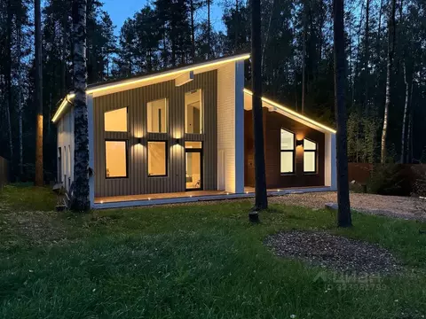 Дом в Ленинградская область, Выборгский район, Первомайское с/пос, ...