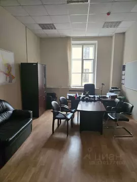 Офис в Санкт-Петербург Конногвардейский бул., 4Б (390 м)