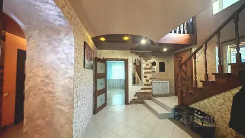 Дом в Самарская область, Самара Четвертая Кряжская ул., 17 (240 м)