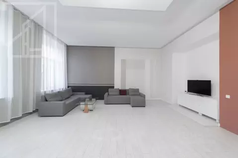 6-к кв. Москва Мясницкая ул., 15 (370.0 м)